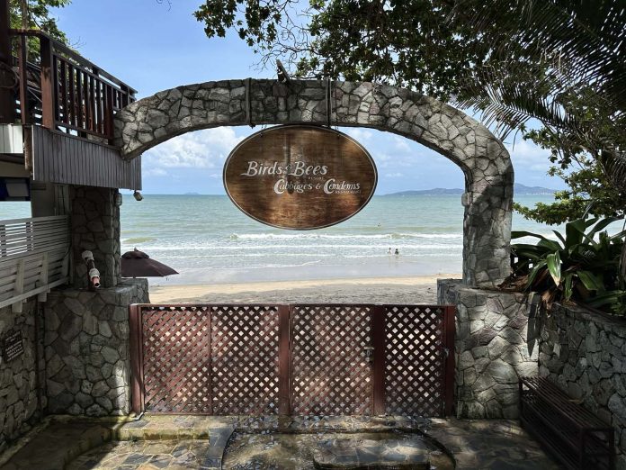 รีวิว โรงแรม เบิร์ด แอนด์ บี รีสอร์ต | พัทยา | ประเทศไทย