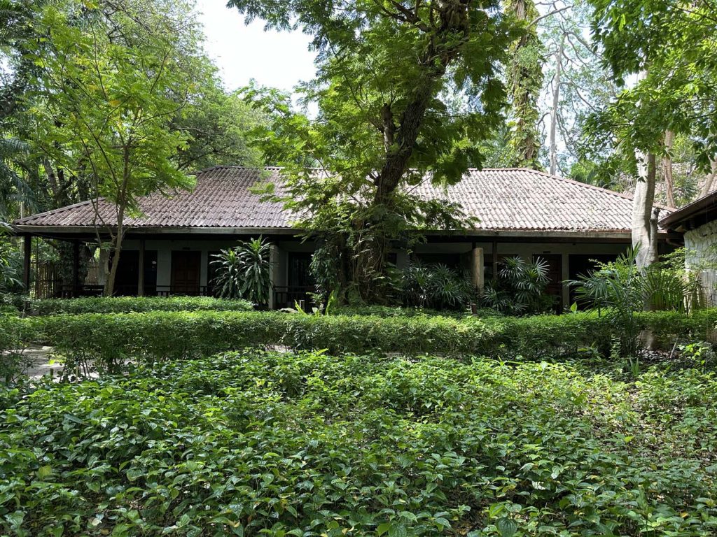 รีวิว โรงแรม เบิร์ด แอนด์ บี รีสอร์ต | พัทยา | ประเทศไทย