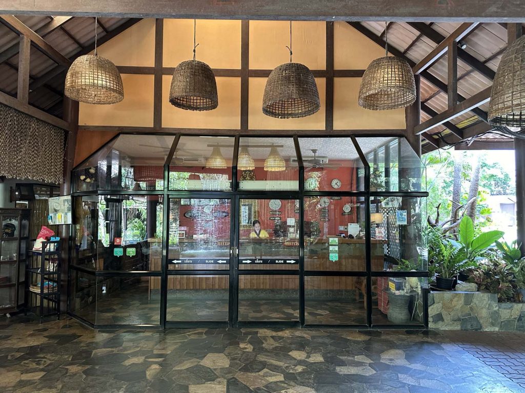 รีวิวโรงแรม เบิร์ด แอนด์ บี รีสอร์ต พัทยา