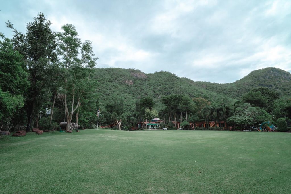 ริมเขาวัลเล่ย์ รีสอร์ท