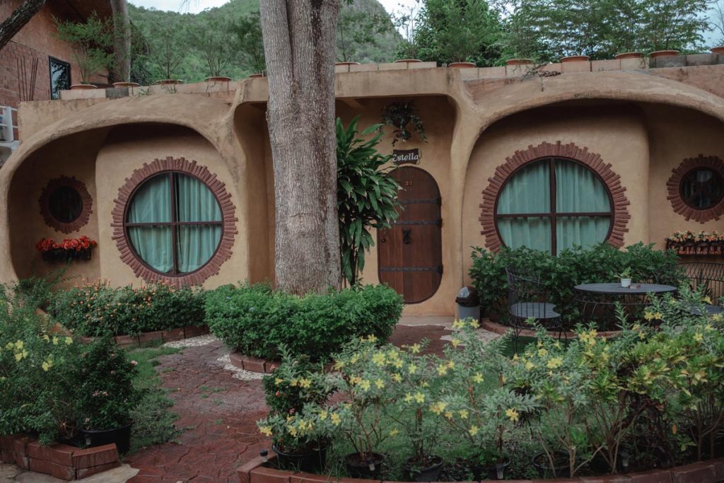 ริมเขาวัลเล่ย์ รีสอร์ท