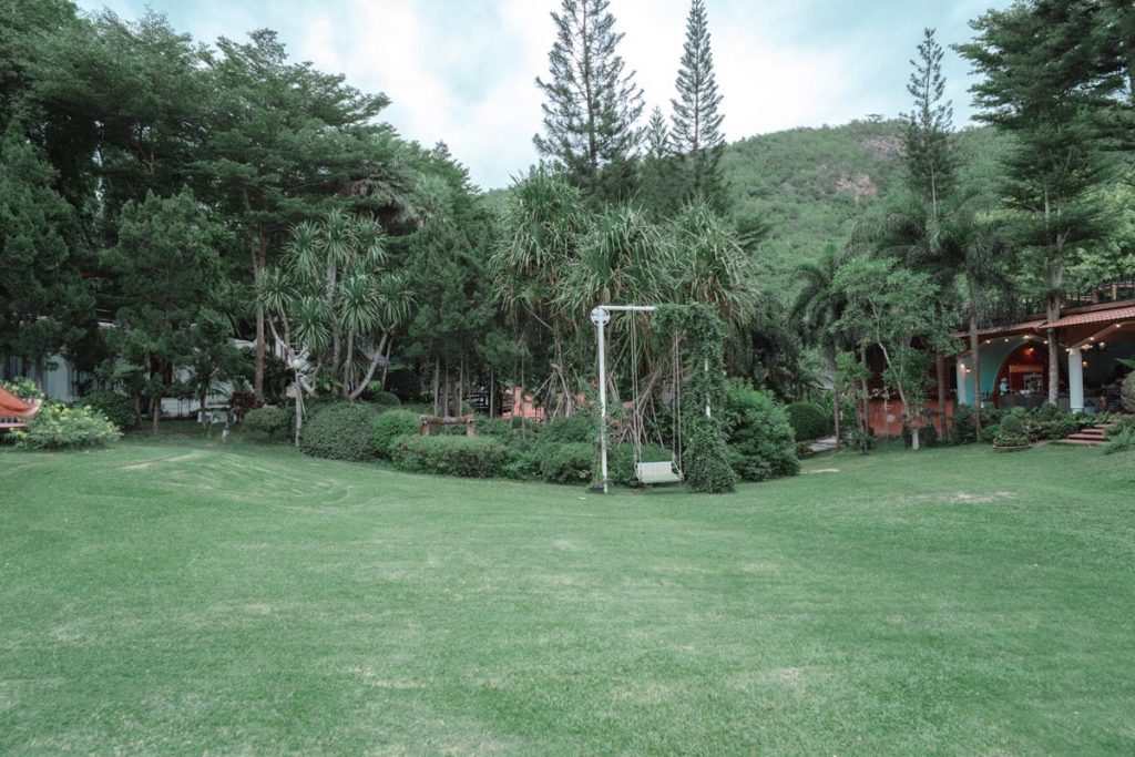 ริมเขาวัลเล่ย์ รีสอร์ท